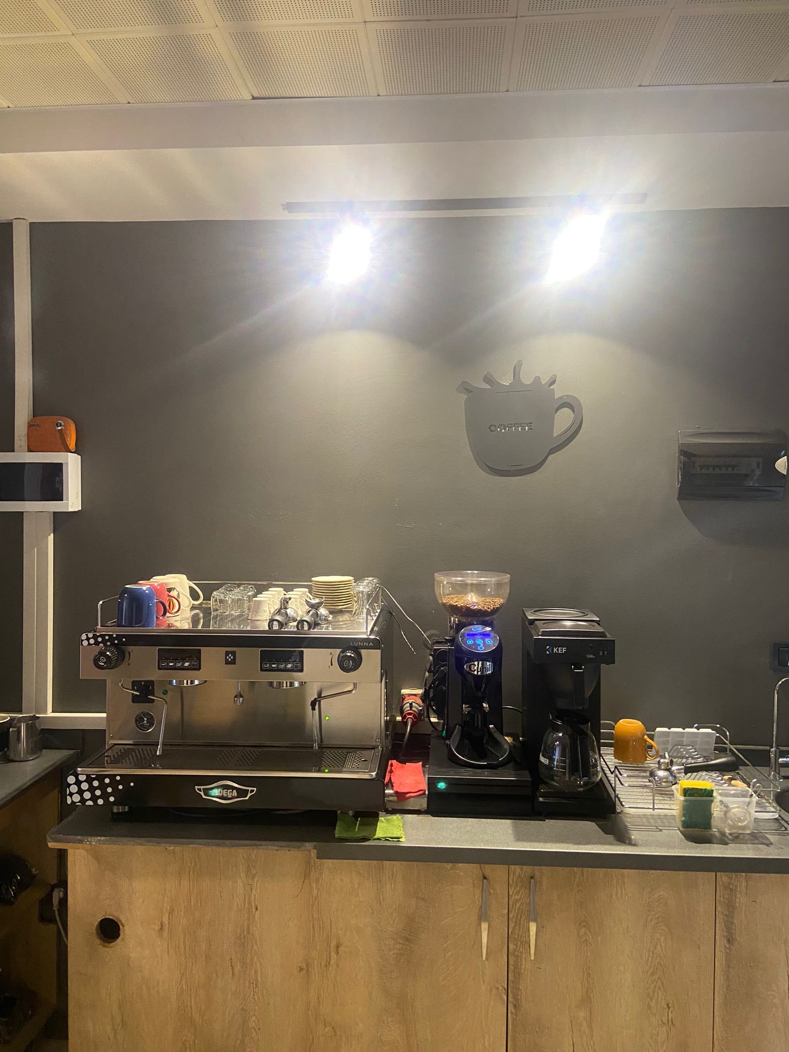 Yiyecek, İçecek Sektörü - İstanbul kapak fotoğrafı